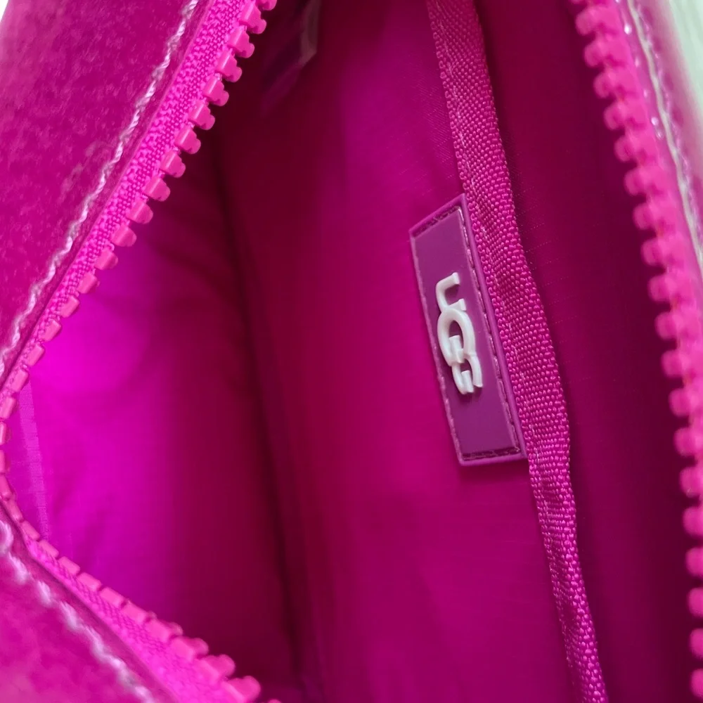 UGG Janey II Clear Dragonfruit - Picture 8 of 9